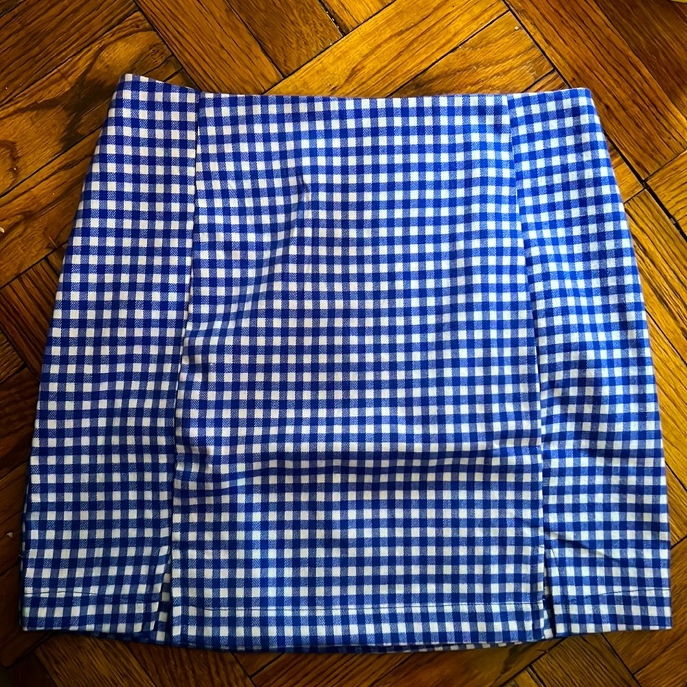 Love on a hanger blue and white skirt size: L